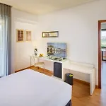 Sercotel Gran Zurbaran فندق