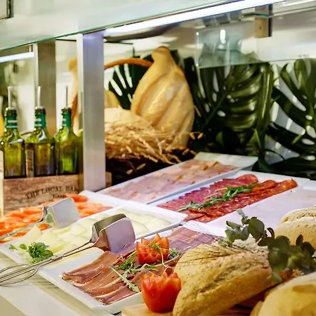 Sercotel Gran Zurbaran Hotel 4*